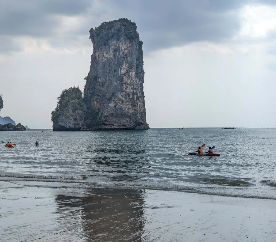 Pai Plong Bay