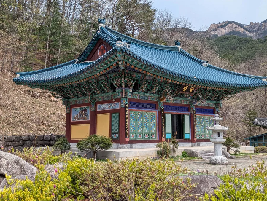 Sinheungsa Temple, Korea