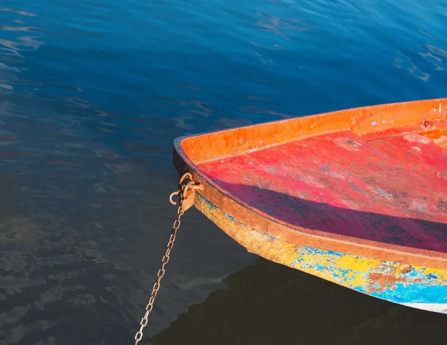 Red Bow, Blue Water